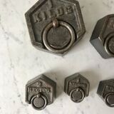 Ensemble de poids anciens de mesure début xxème