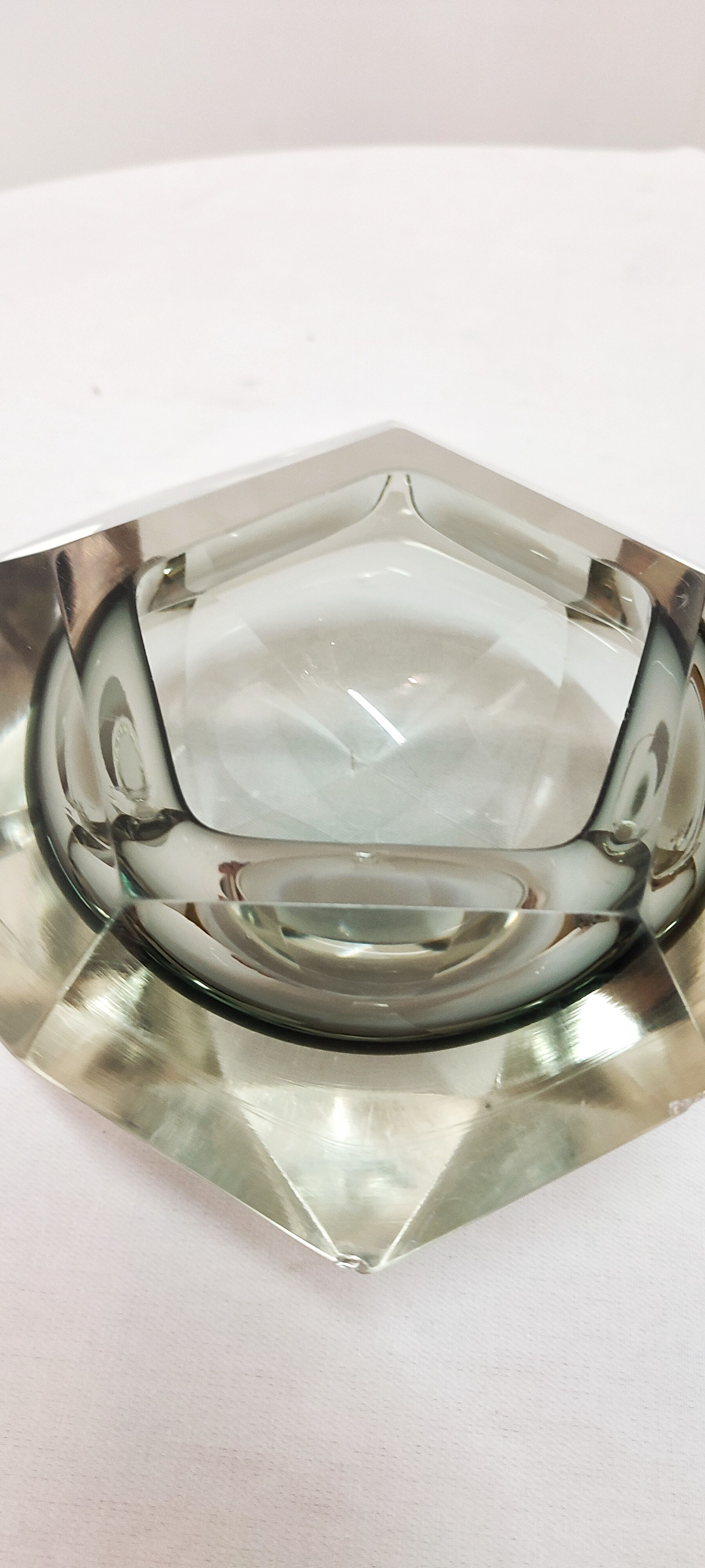 Bol décoratif en verre de Murano. Italie années 1980