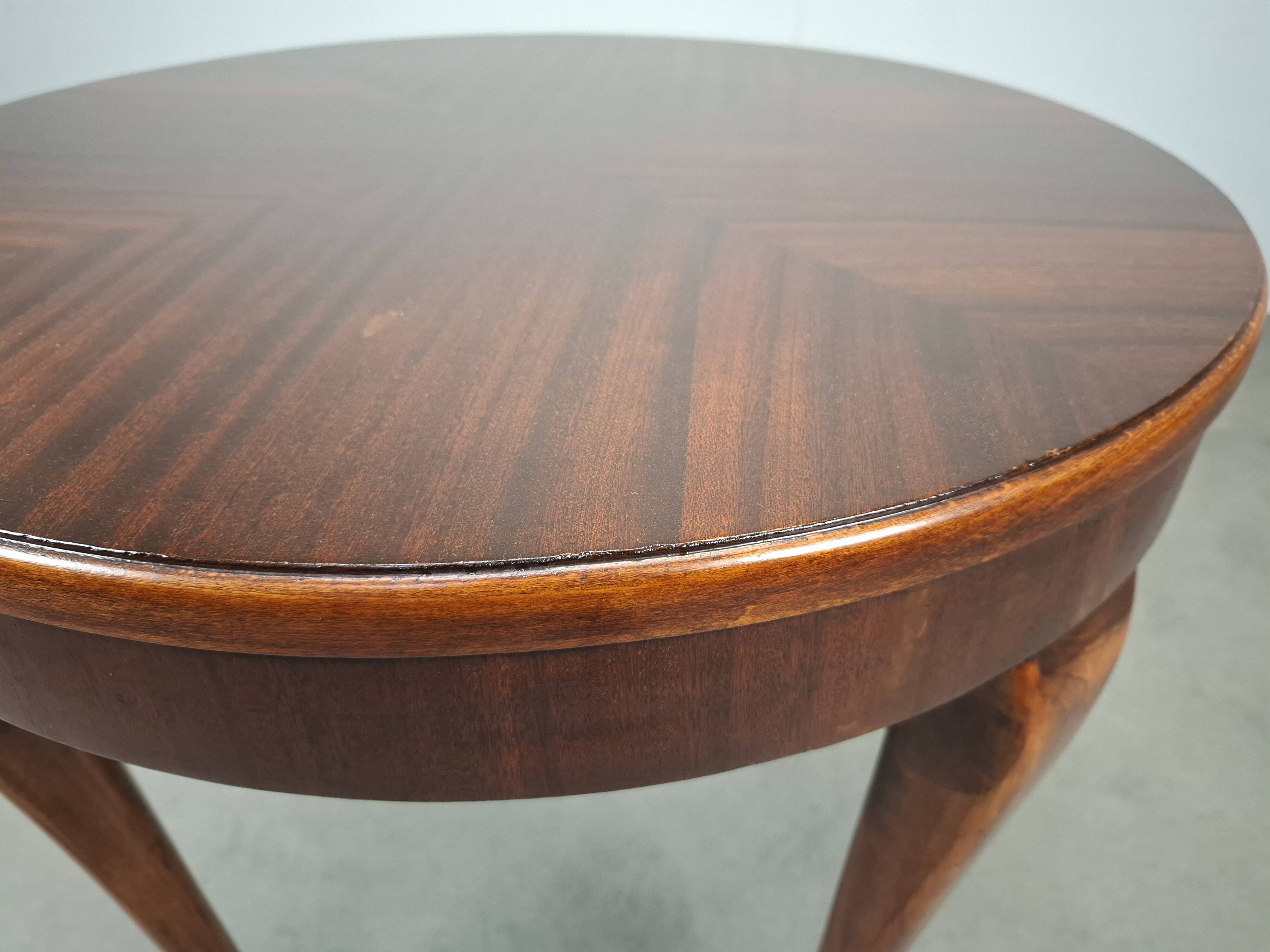 1930s Czechoslovak Art Deco Round Table in Wood and Veneer