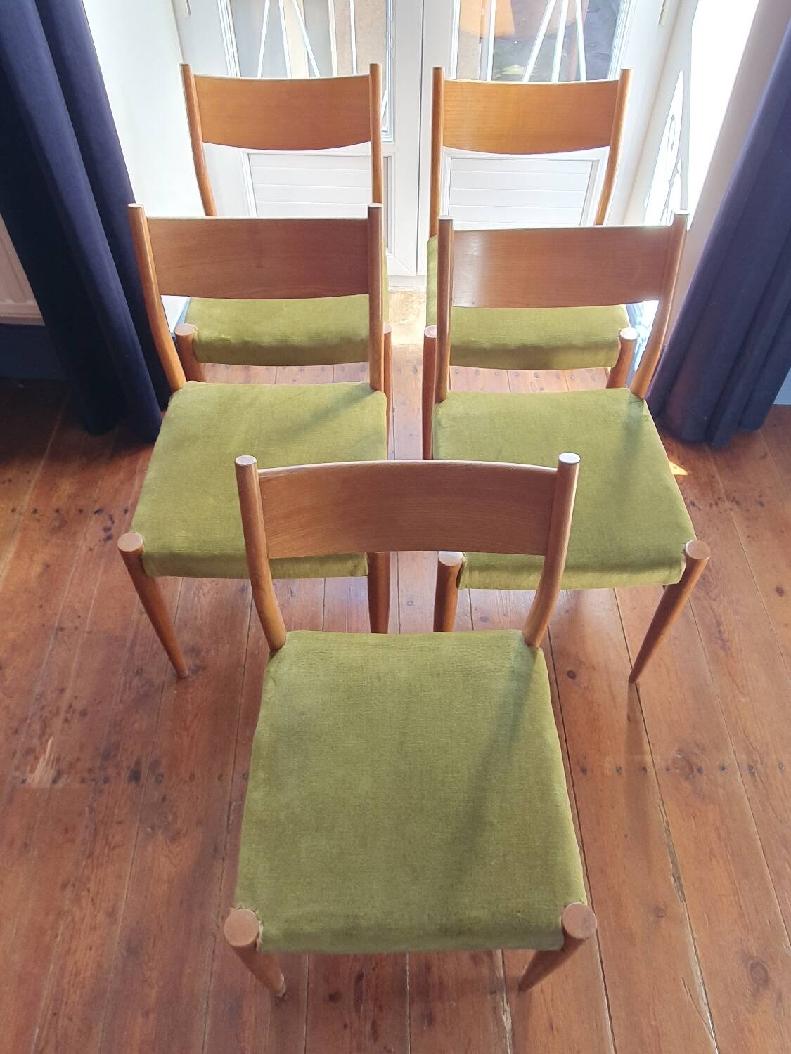 5 Italian chairs
