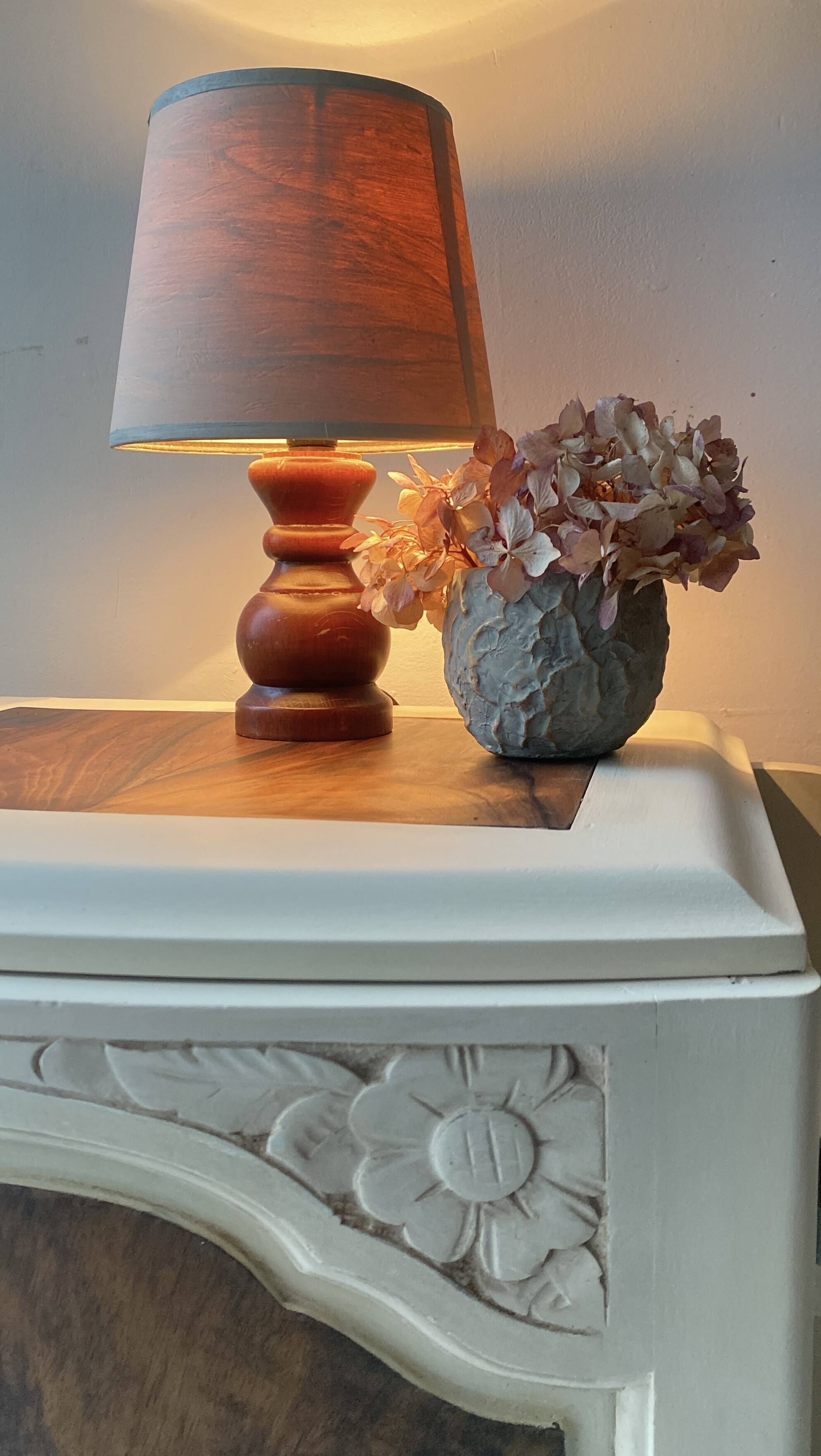 Art Deco bedside table from the 1930s - Wood with inlaid top