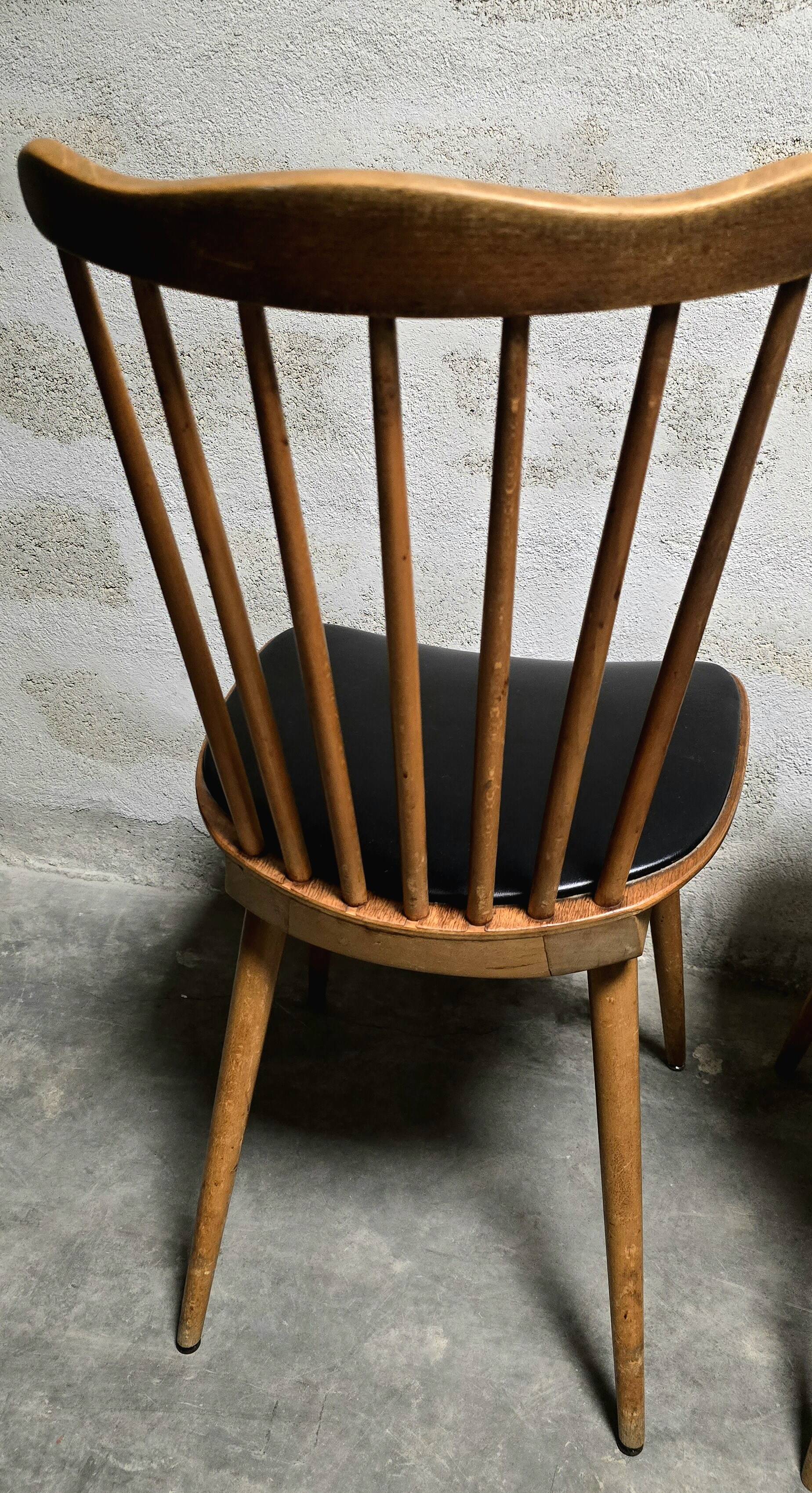 Lot de deux chaises vintage Baumann Sonate 1960