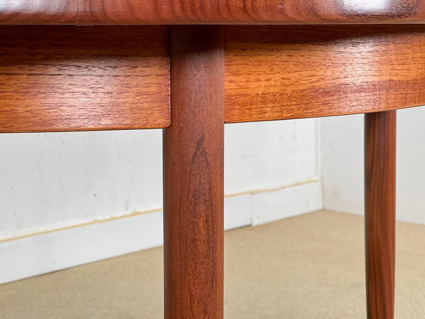 Round extending dining table by GPlan Fresco Collection 1960.