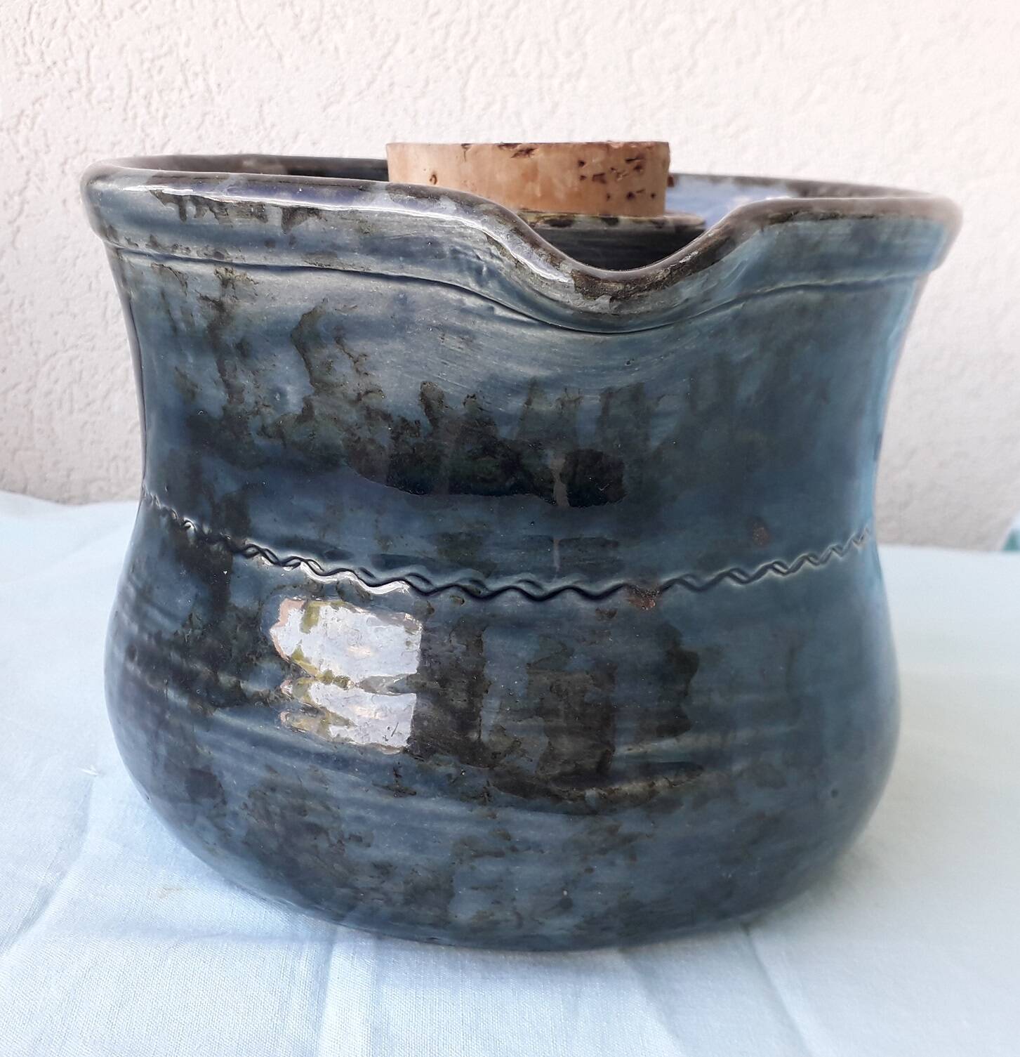 Ceramic ice bucket