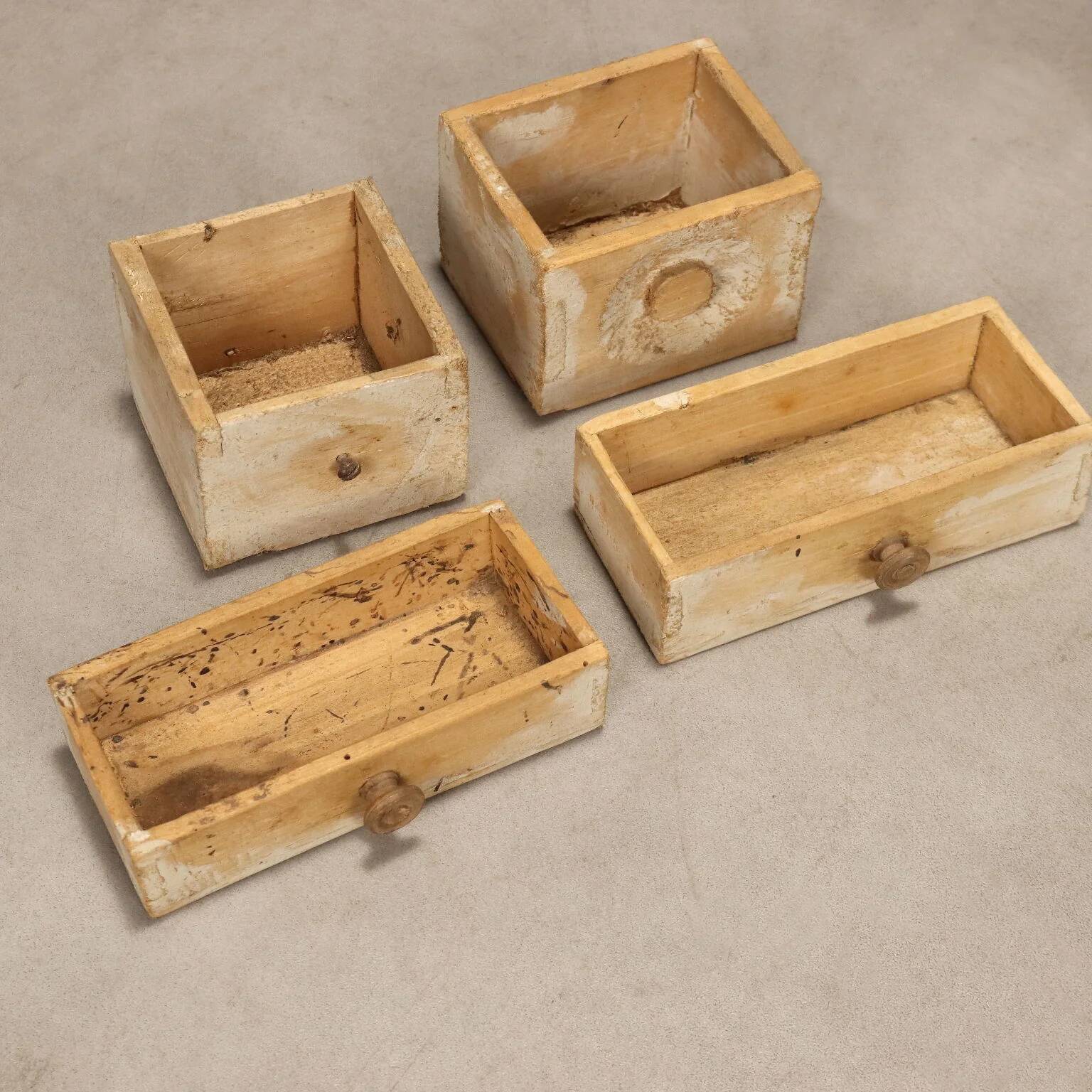 Commode ancienne en noyer à 5 tiroirs, Italie, XVIIIe siècle