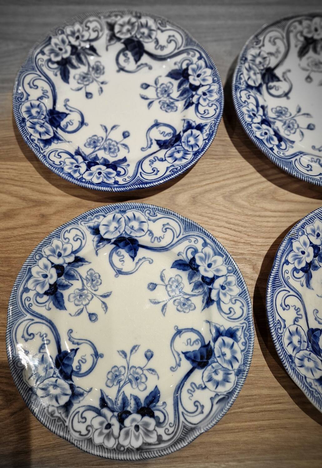Lot of 4 flat plates Creil Montereau model Flora