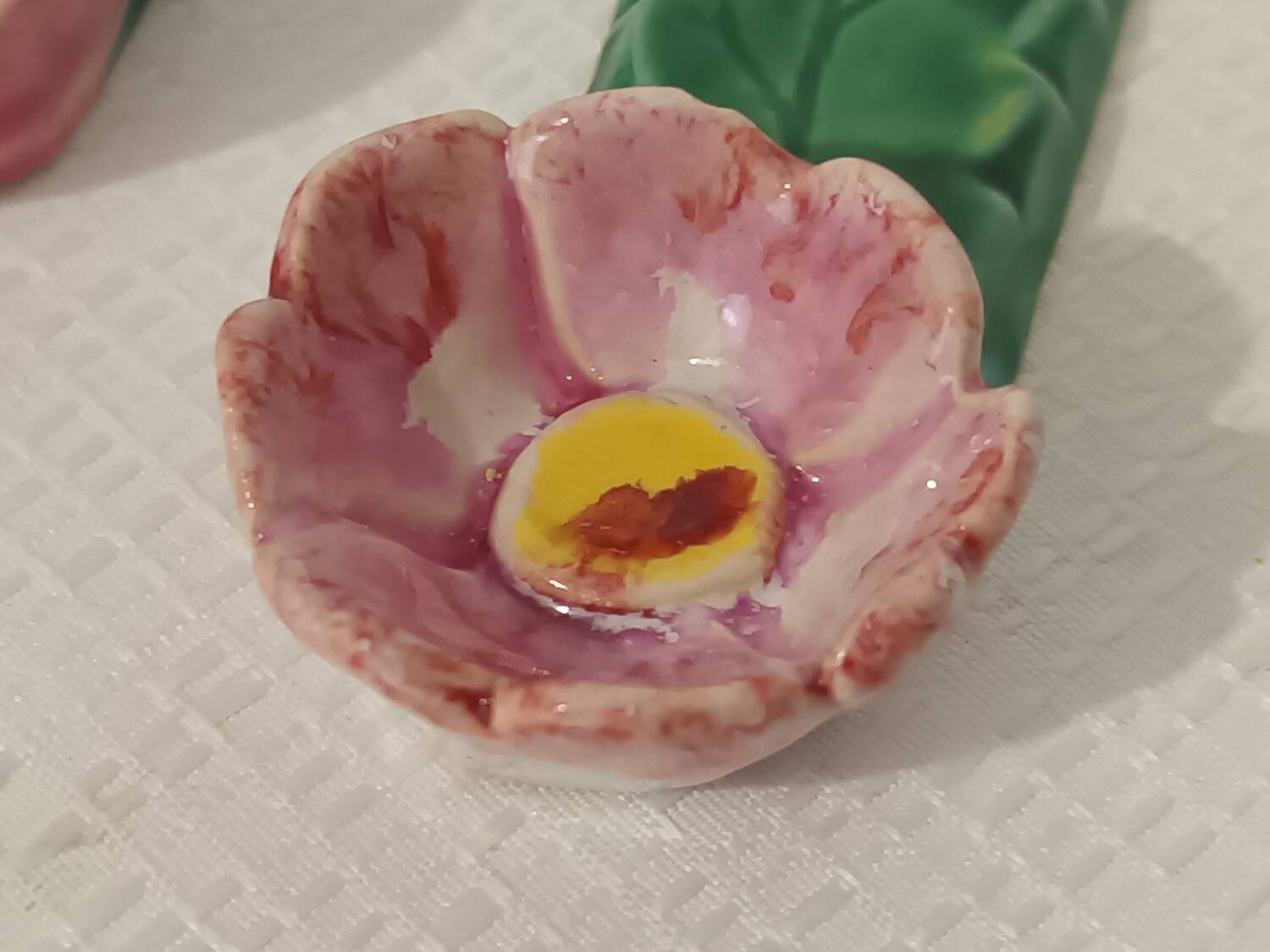 4 vintage signed flower knife rests