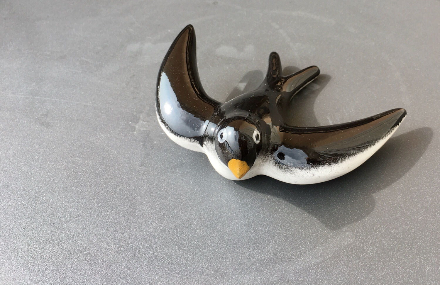 Lot of ceramic swallows