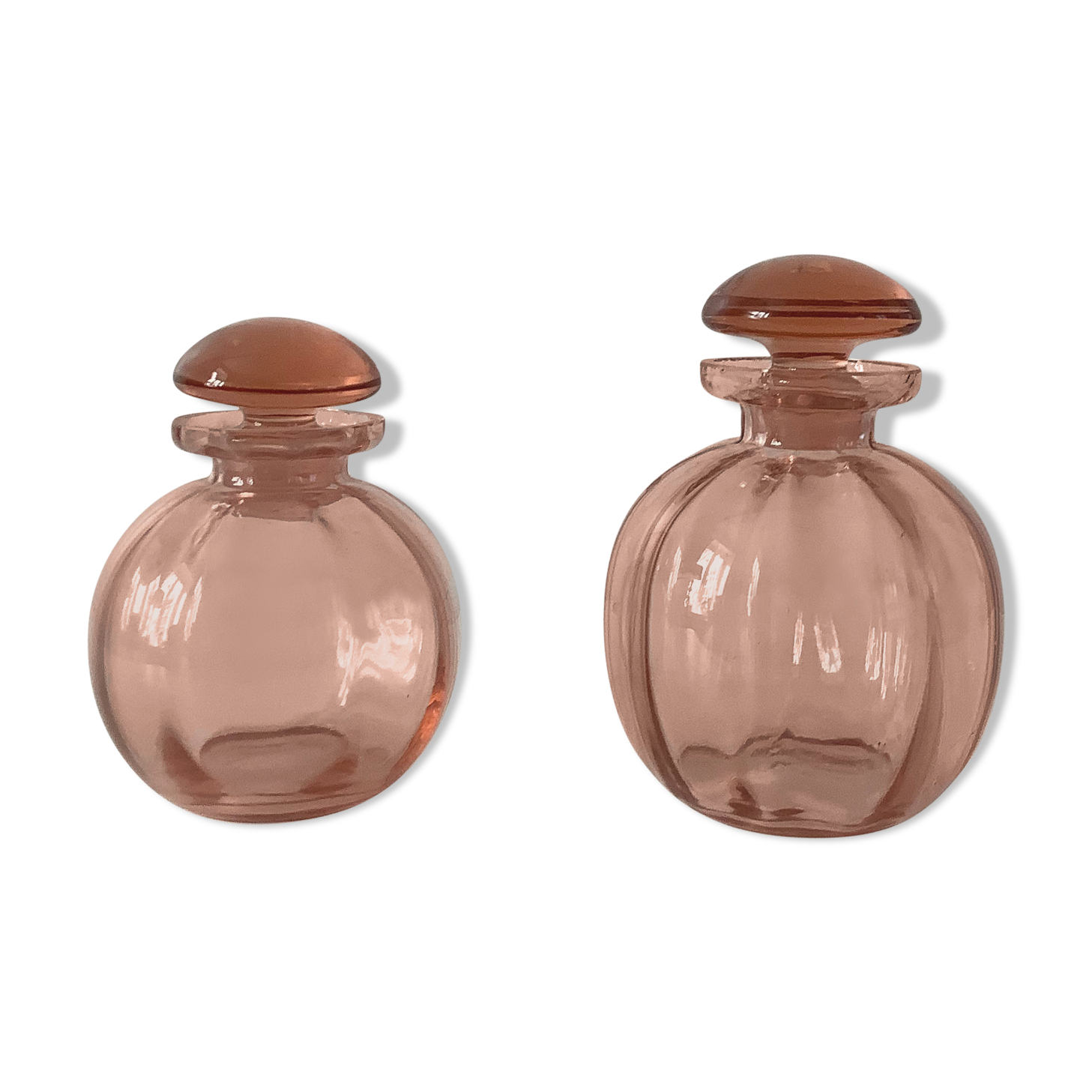 2 bottles of hairdresser with caps