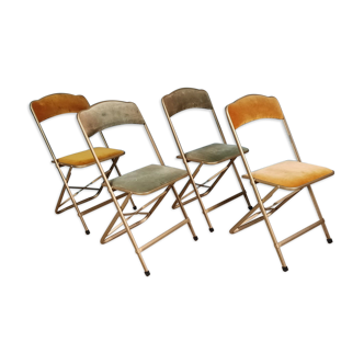 Set of 4 vintage folding chairs