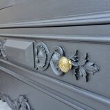 Glass-fronted dresser