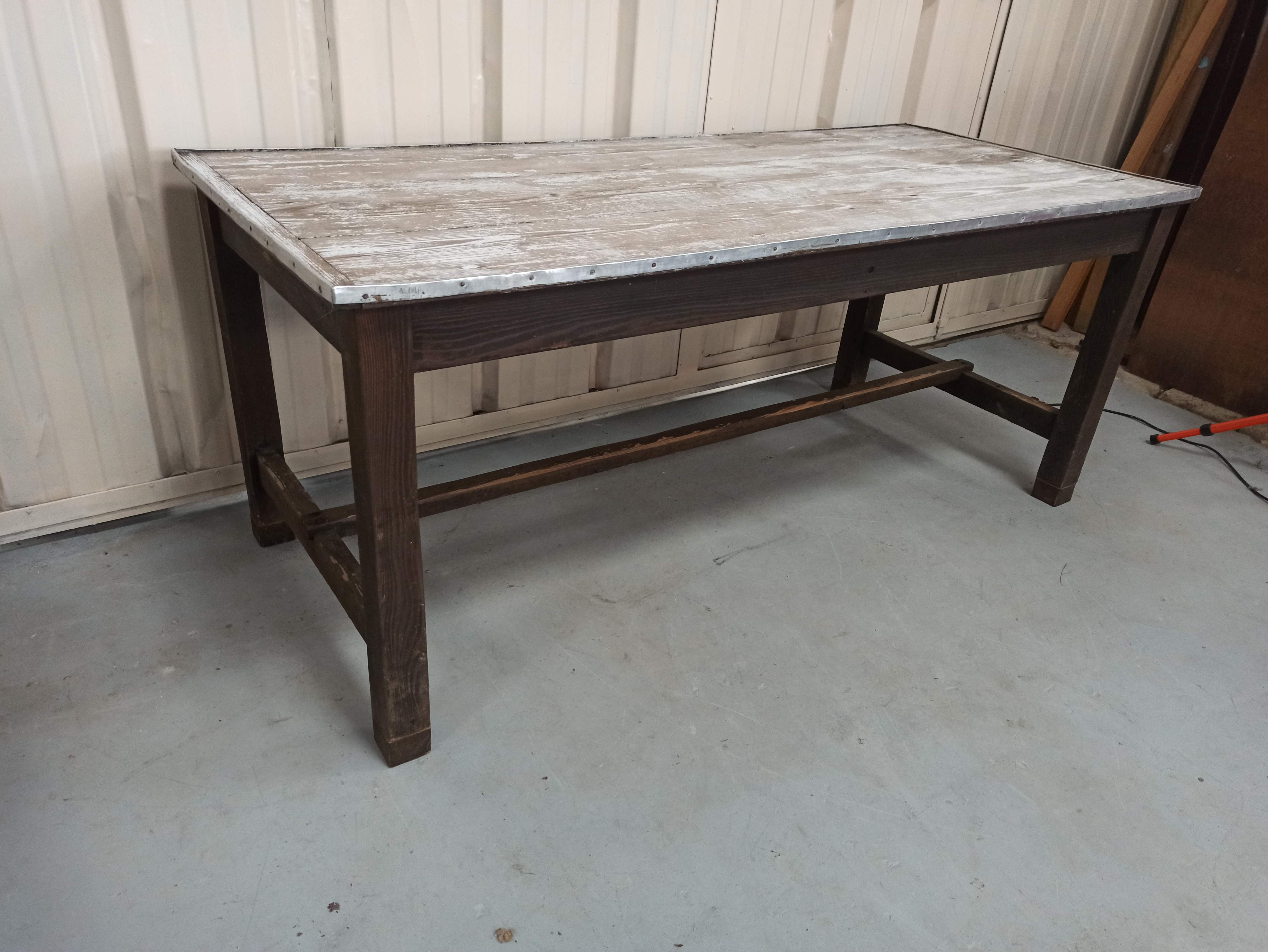 181 cm - Patinated spacer farm table