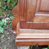 Cloakroom coat rack wall, former