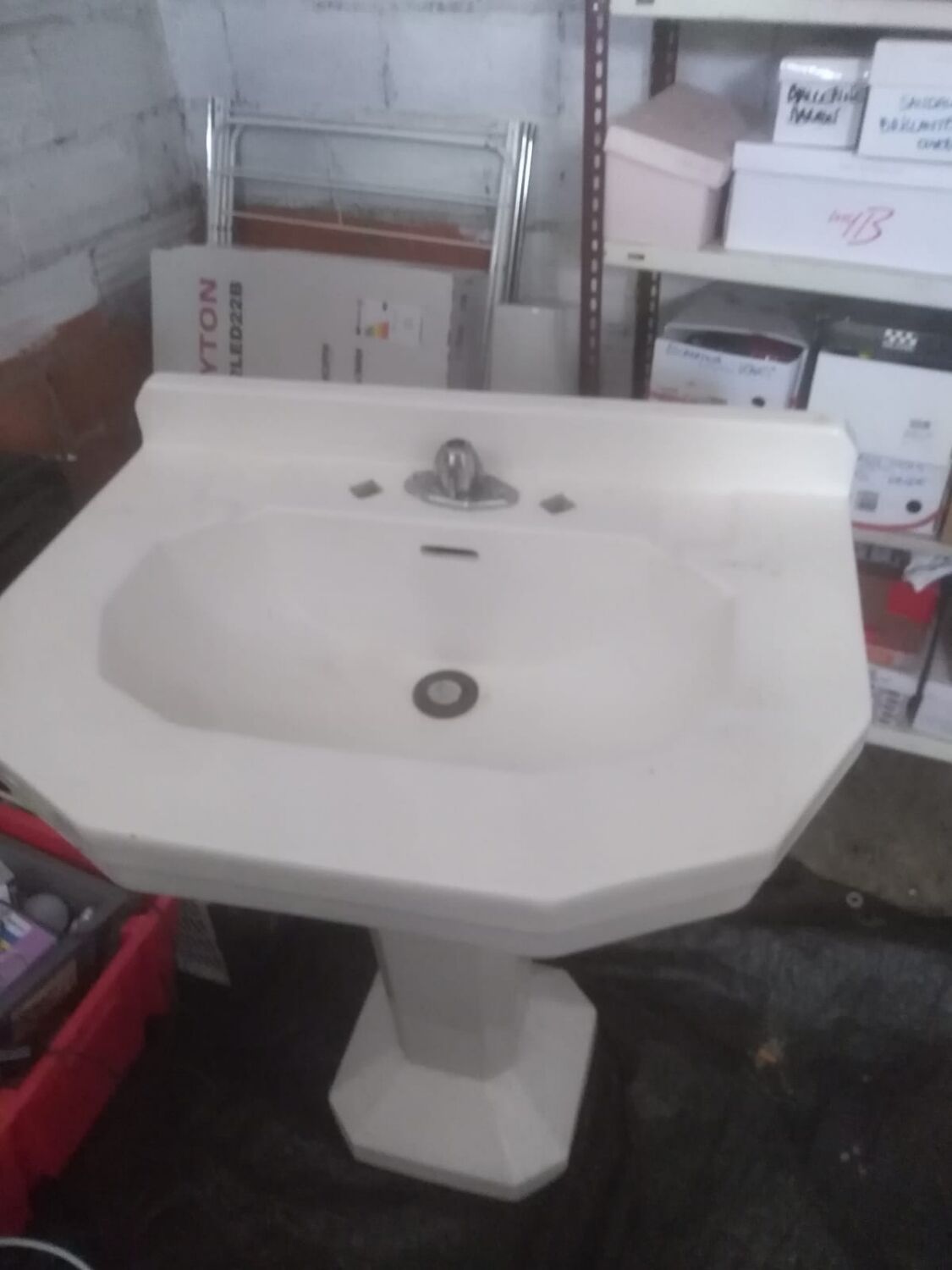 Lavabo salle de bain vintage