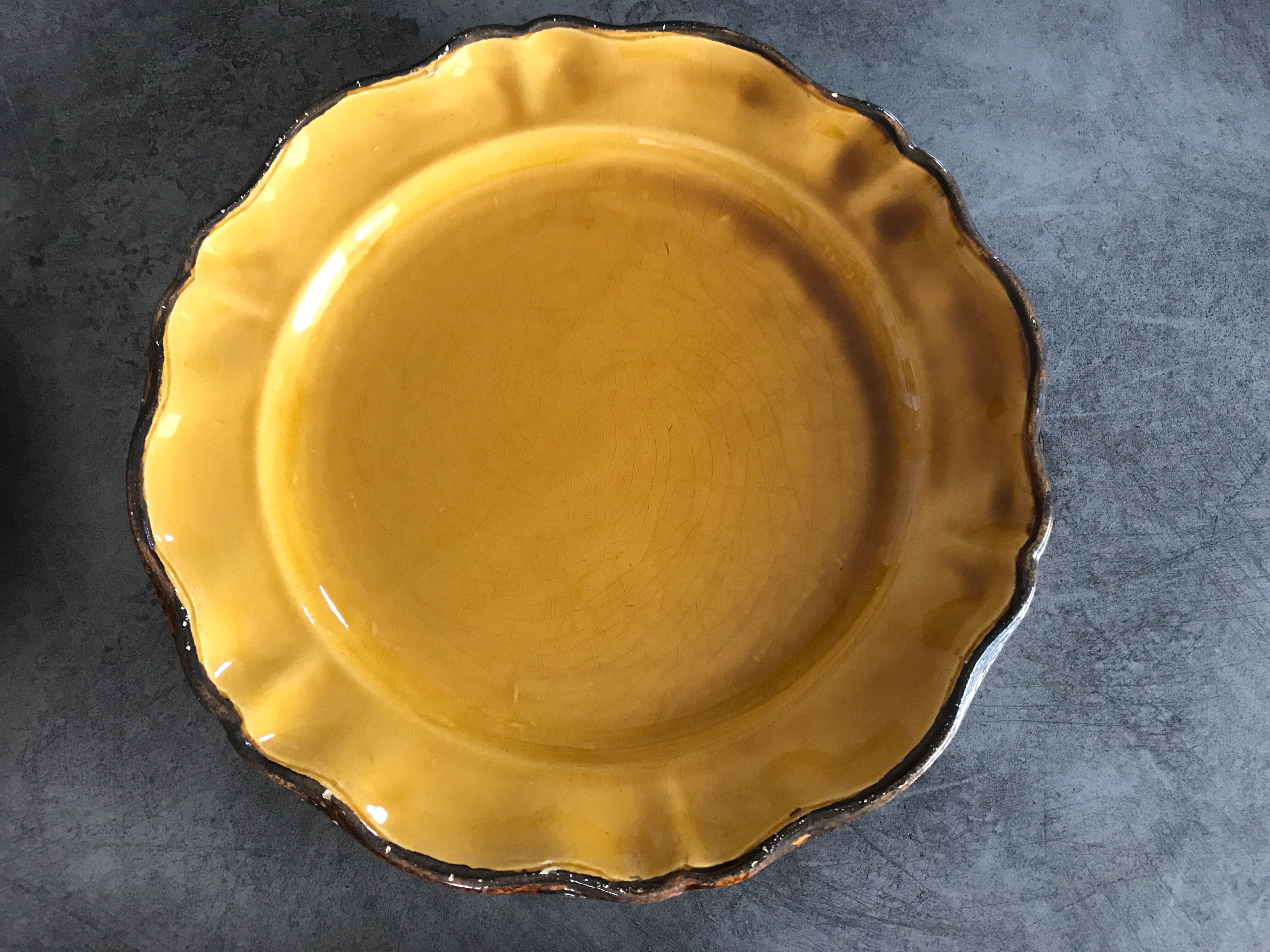 Set of 4 plates in earthenware of haute provence made yellow handmade 24.5 cm