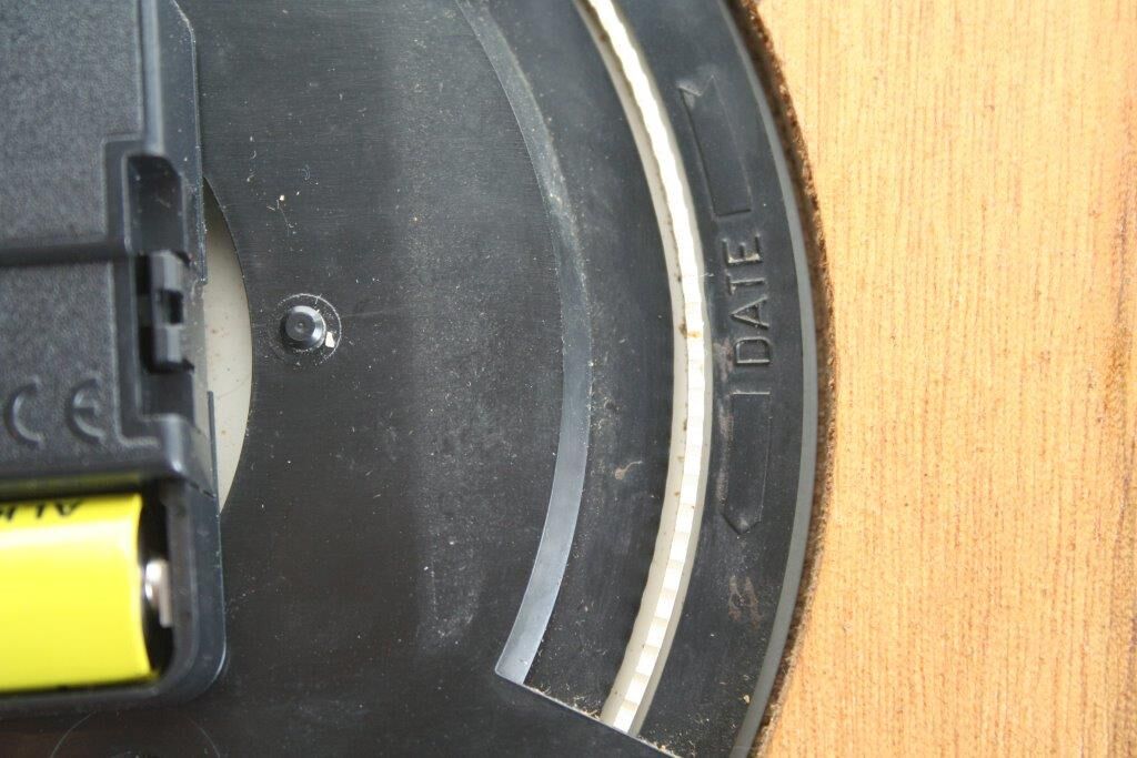 Vintage wall clock clock in formica featured transistor