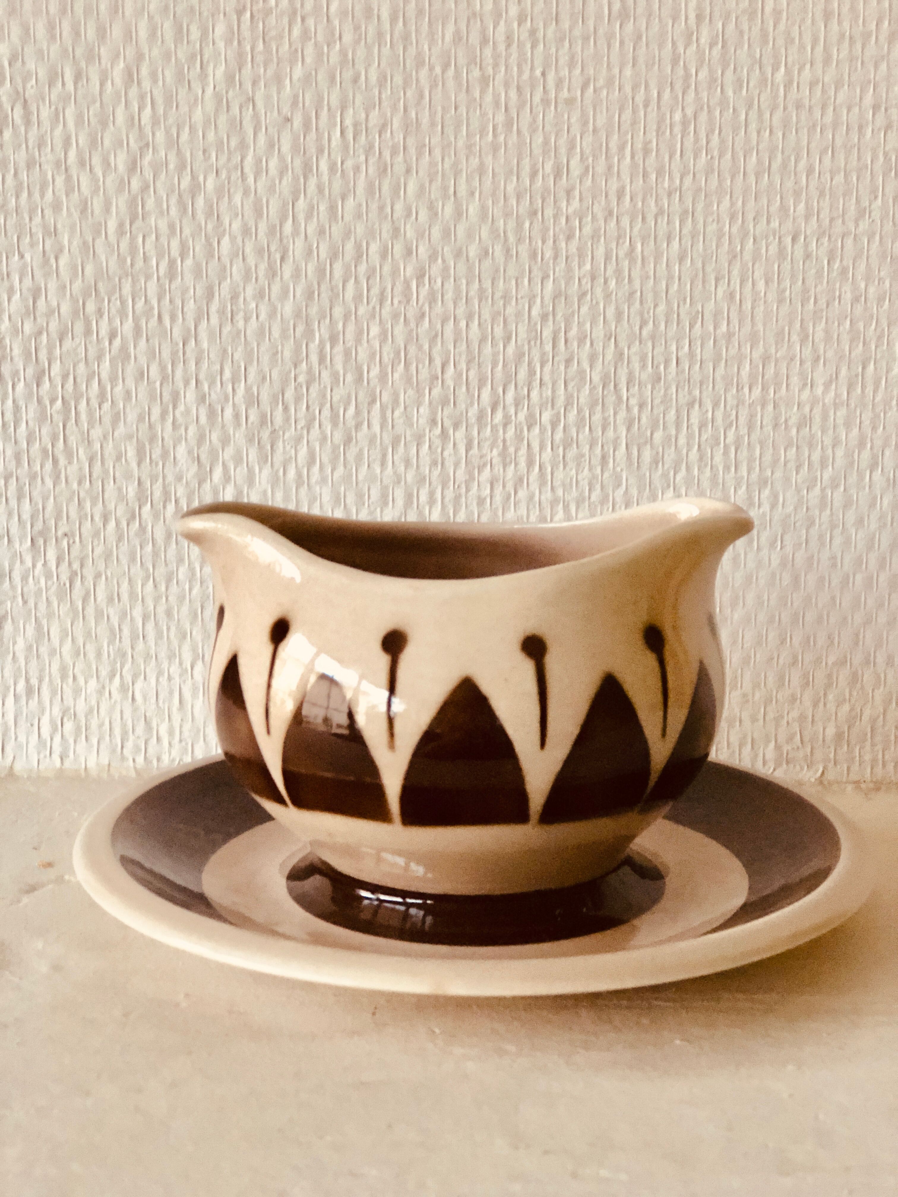 Sauce boat years 70 boch la louviere