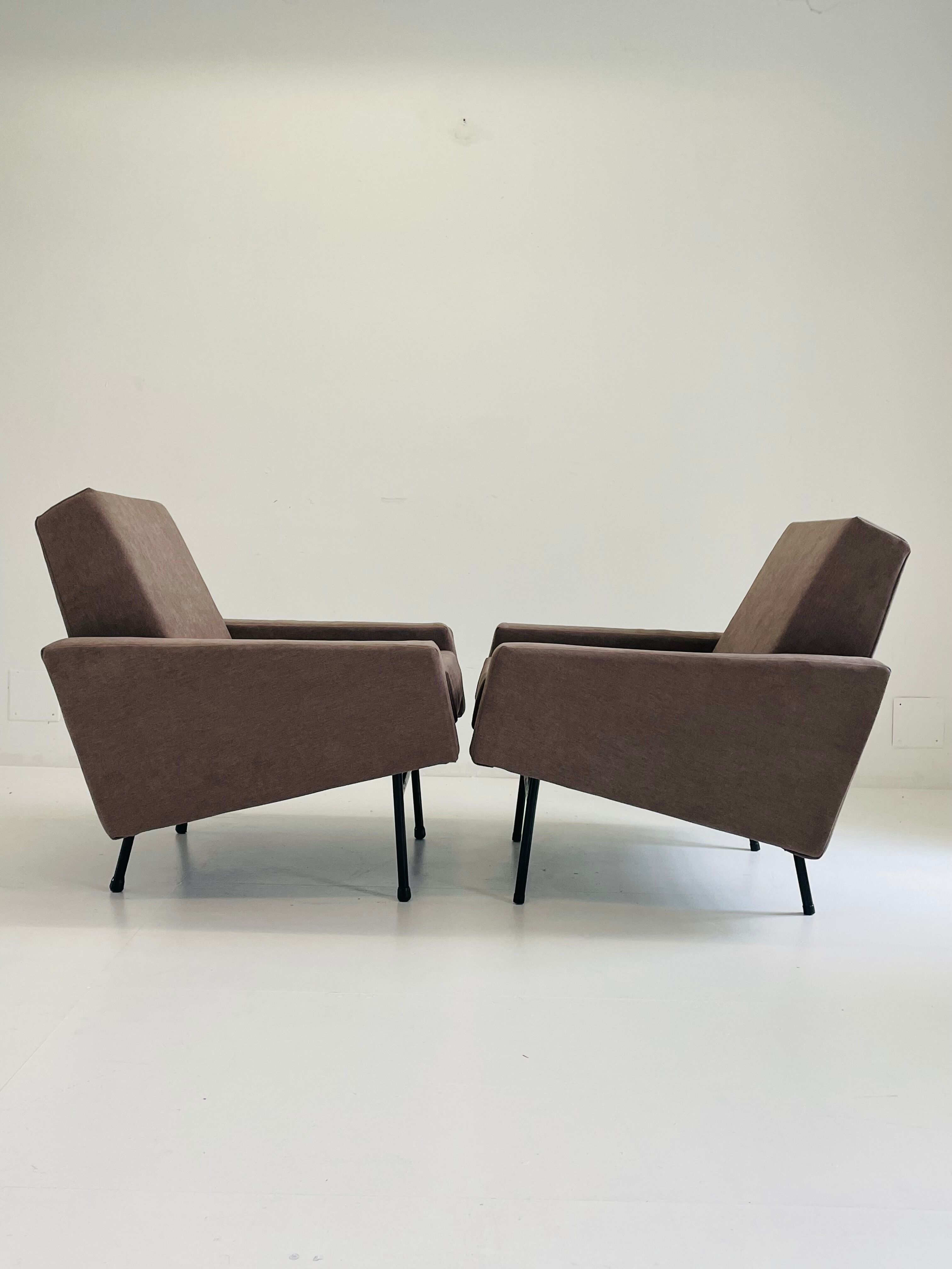 Pair of armchairs G10 by Pierre Guariche