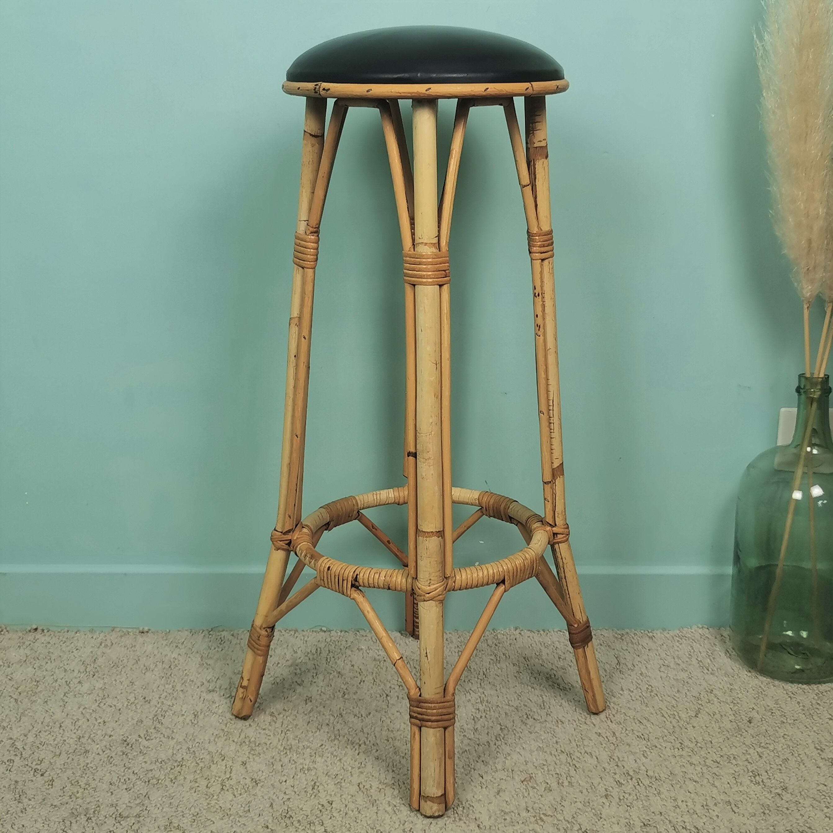 Rattan bar and stools