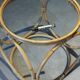 Table basse en rotin, bambou et verre, Design Space Age Vintage