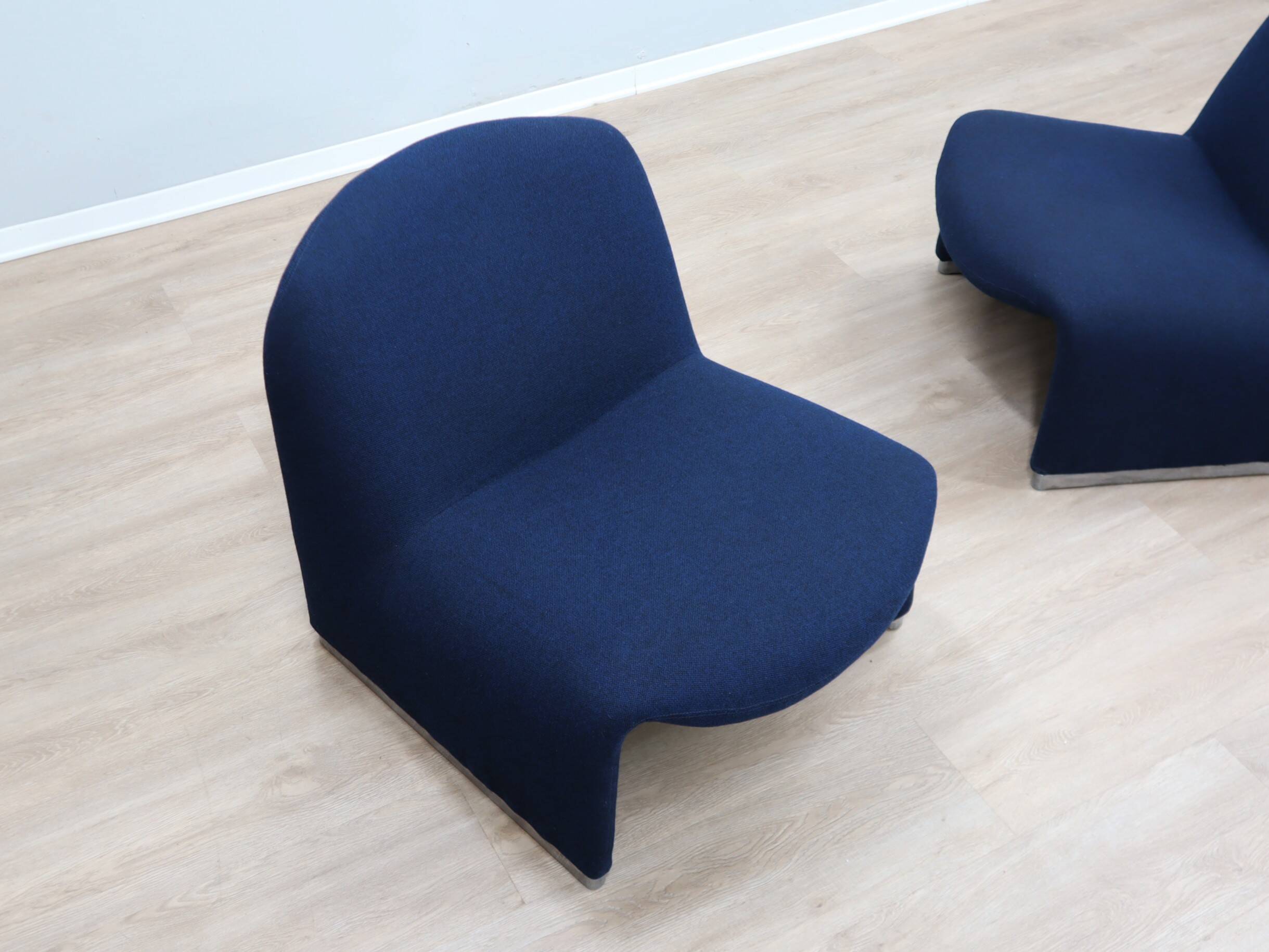 1970s Alky Armchairs by Giancarlo Piretti for Castelli. Restored Pair