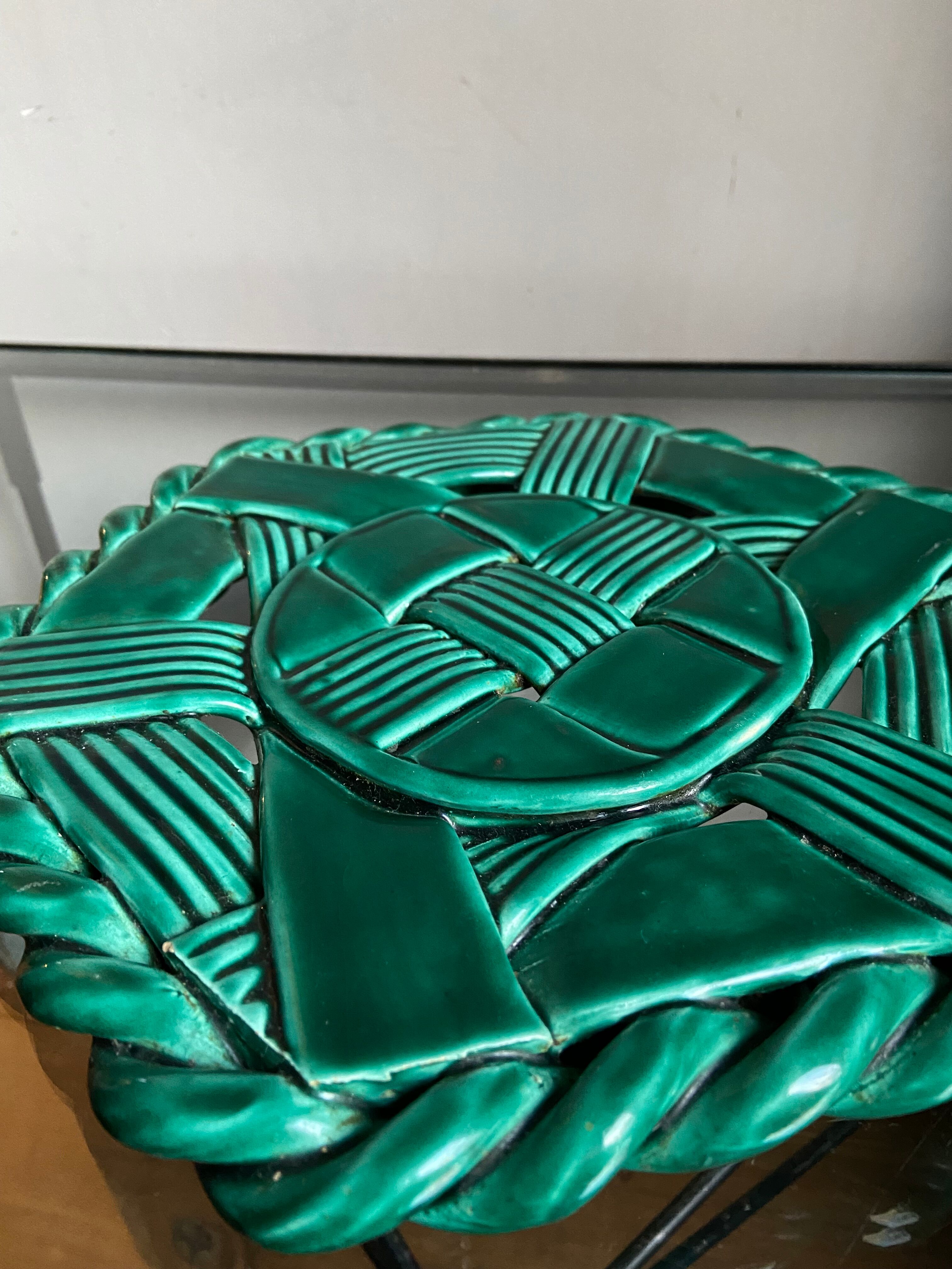 Vintage braided green ceramic trivia