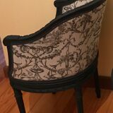 Set of basket chairs