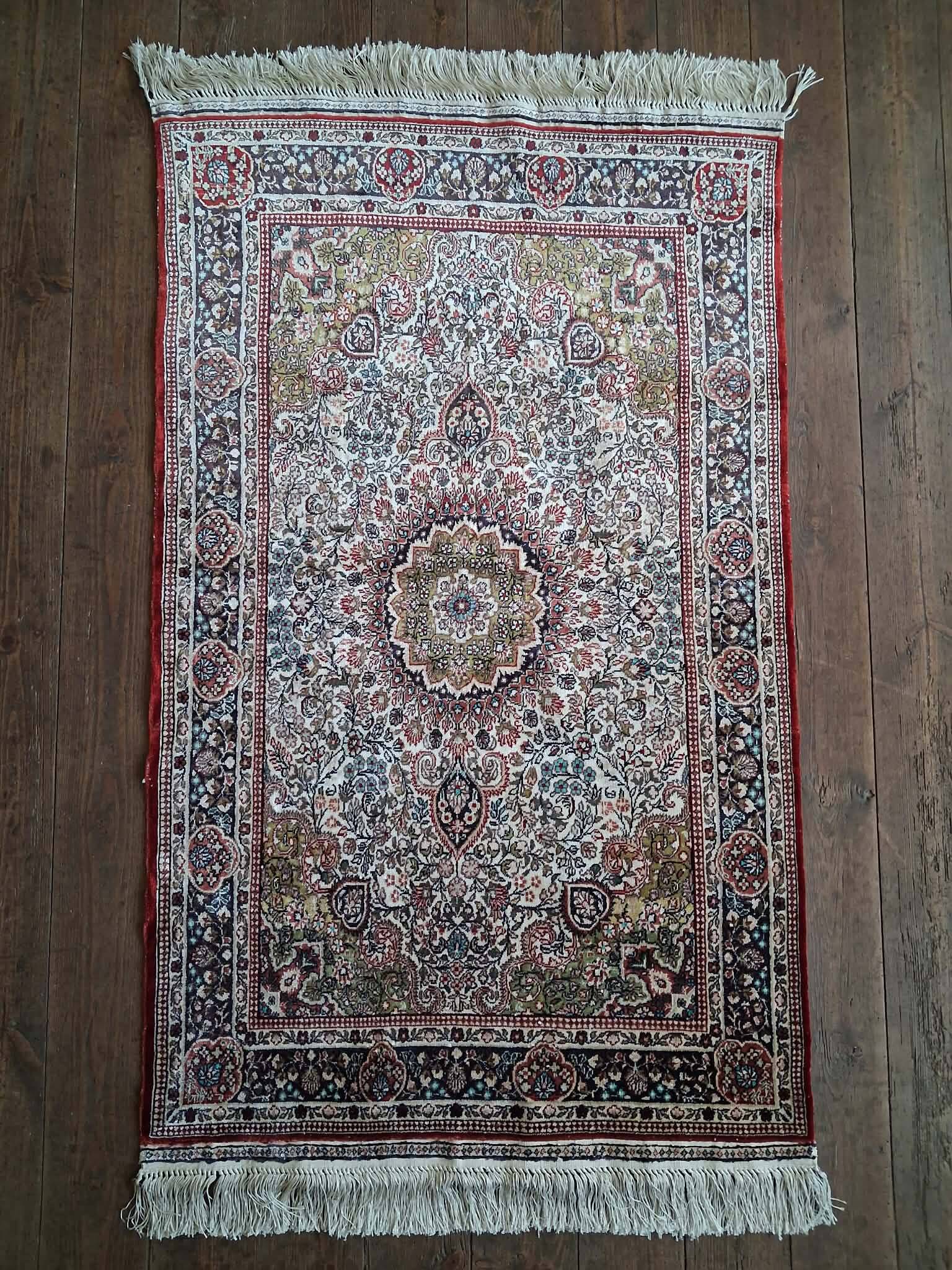 Chinese Hereke silk handmade carpet