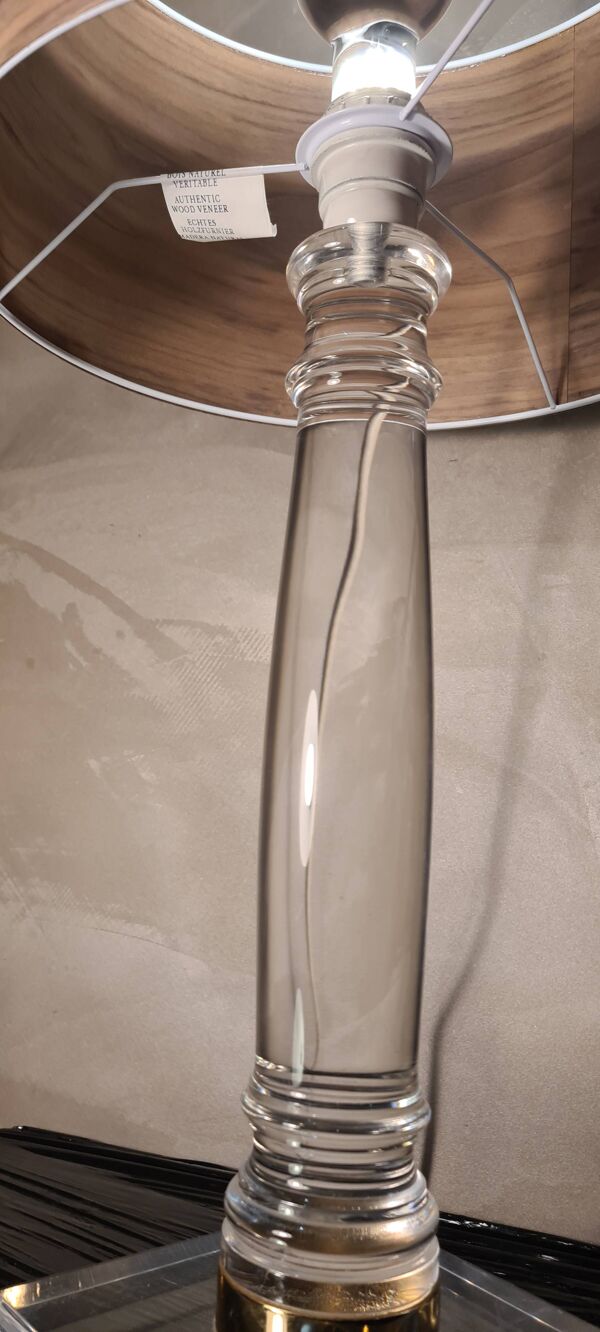 Lampe plexiglass et bois veritable