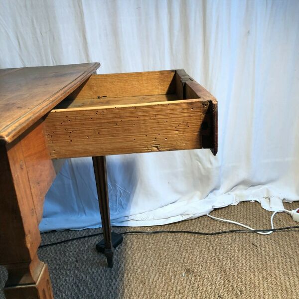 Table à écrire bureau époque Louis 16