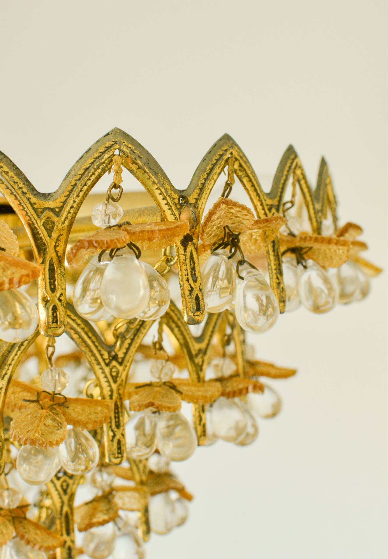 Vintage Murano glass chandelier with 58 fruits – gold metal