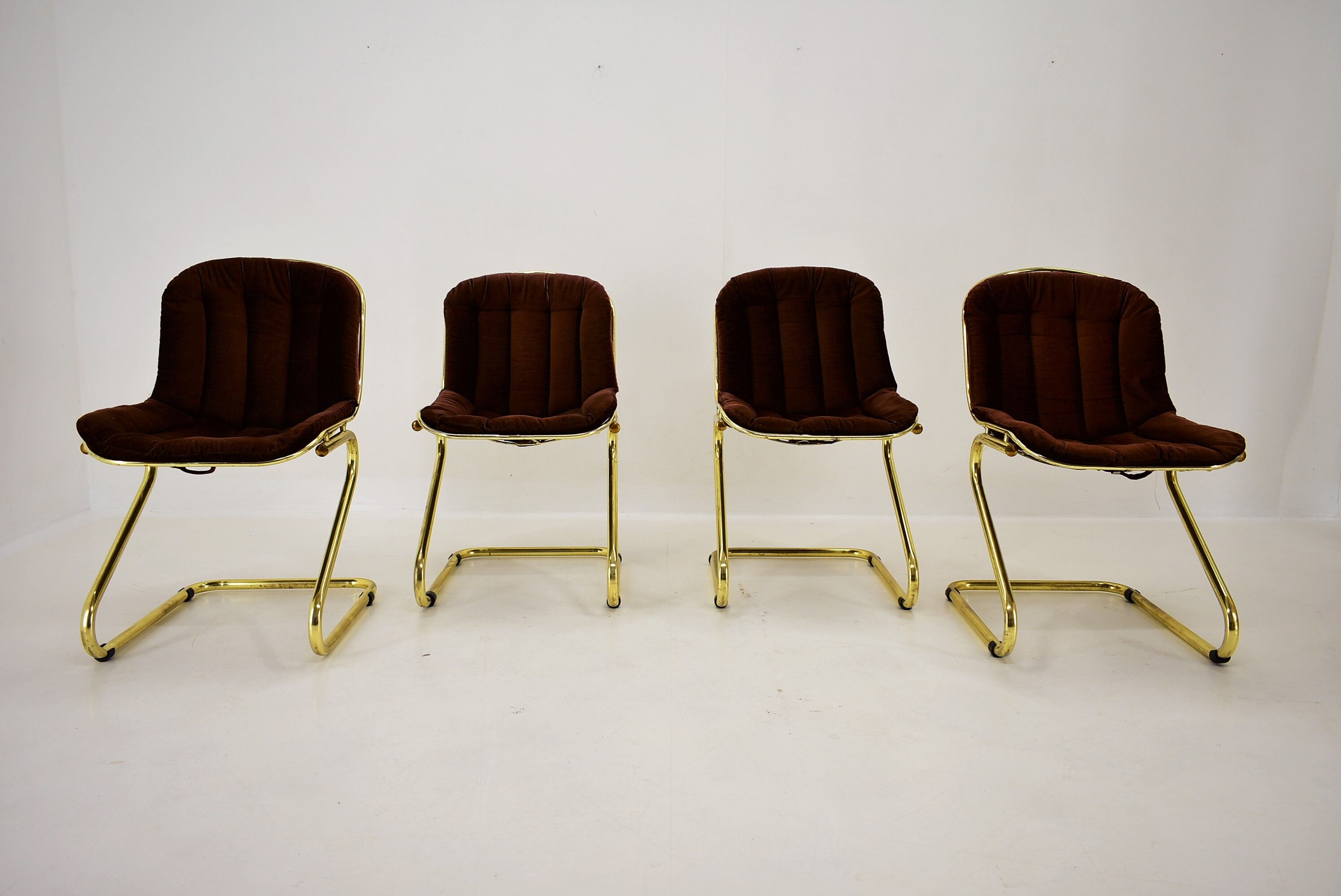 Midcentury set of four dining chairs, italy, 1970s