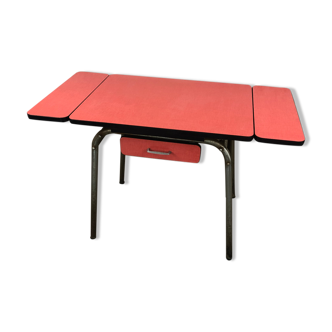 Table formica rouge