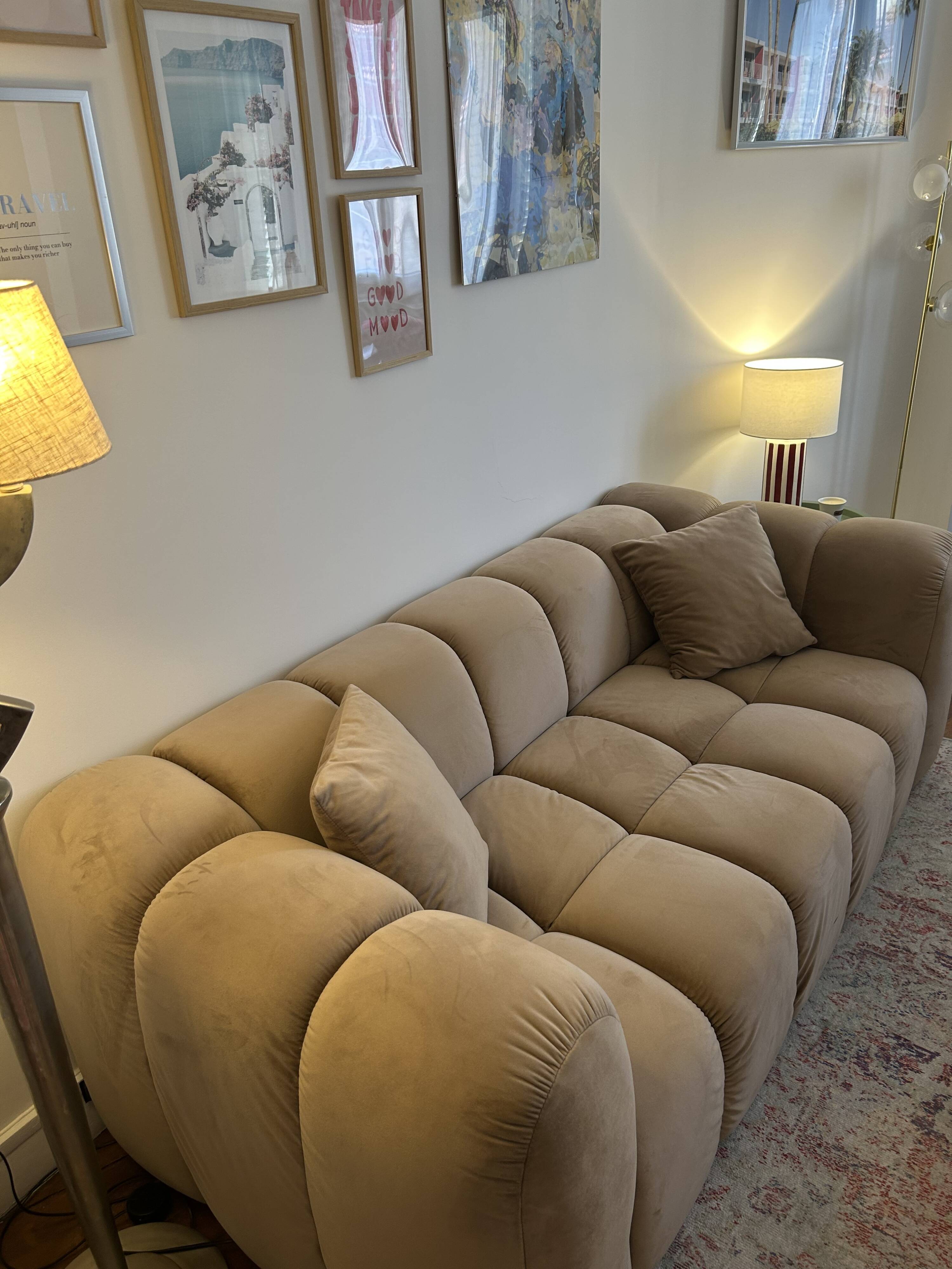 Canapé Windsor & Co en velours taupe/beige - excellent état