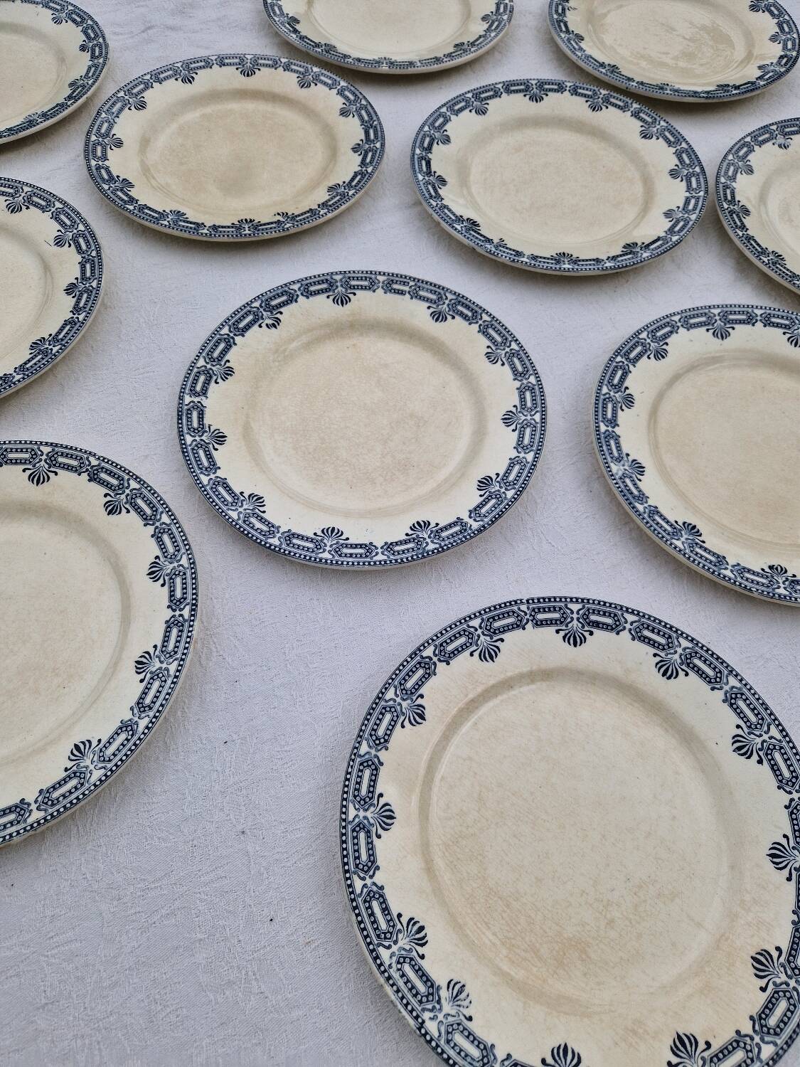 Set of 11 Dessert Plates Ter De Fer Salins Rivoli Model