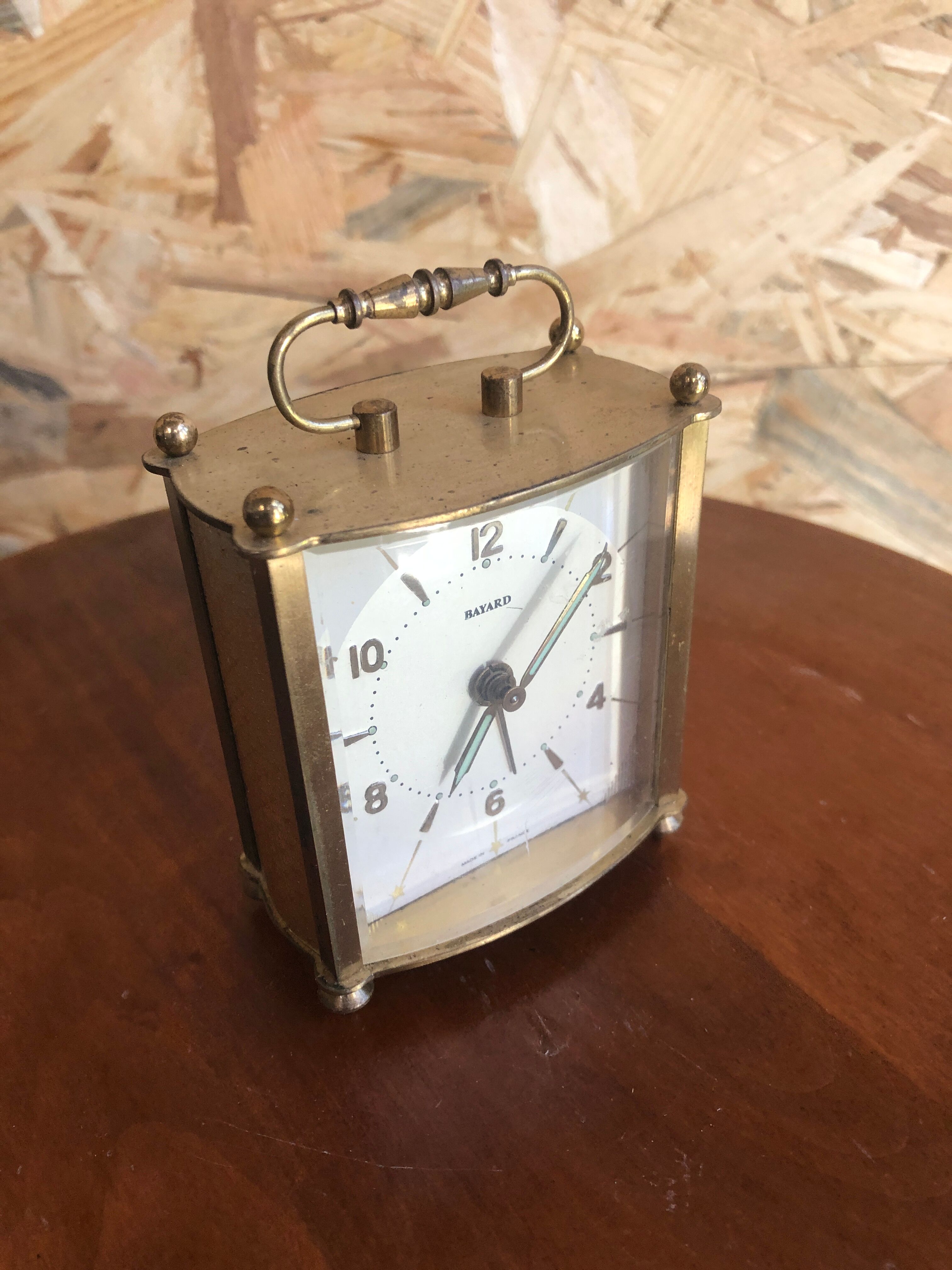 Old pendulum officer bayard brass background white + handle vintage decoration
