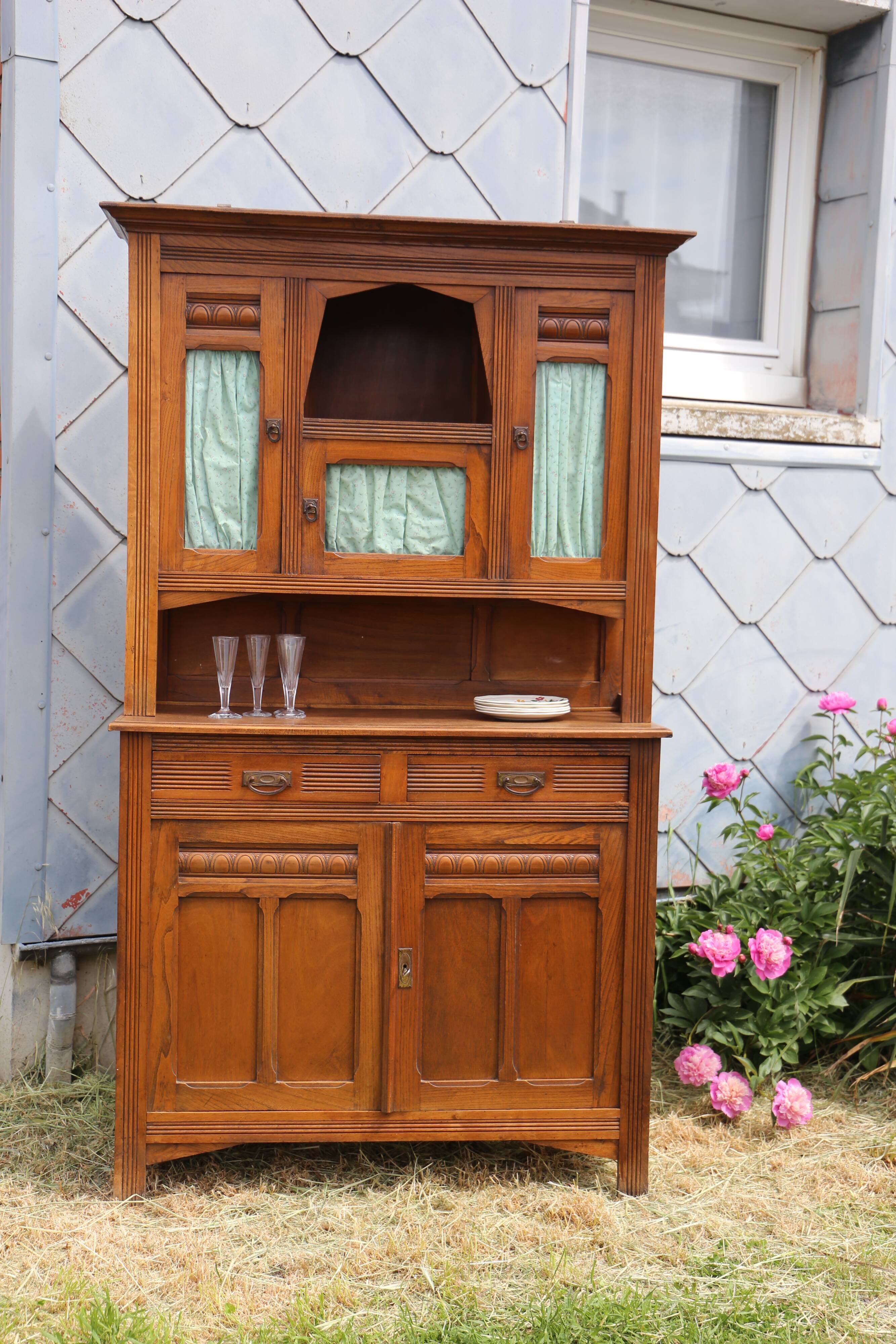 Vaisselier / buffet two body, vintage