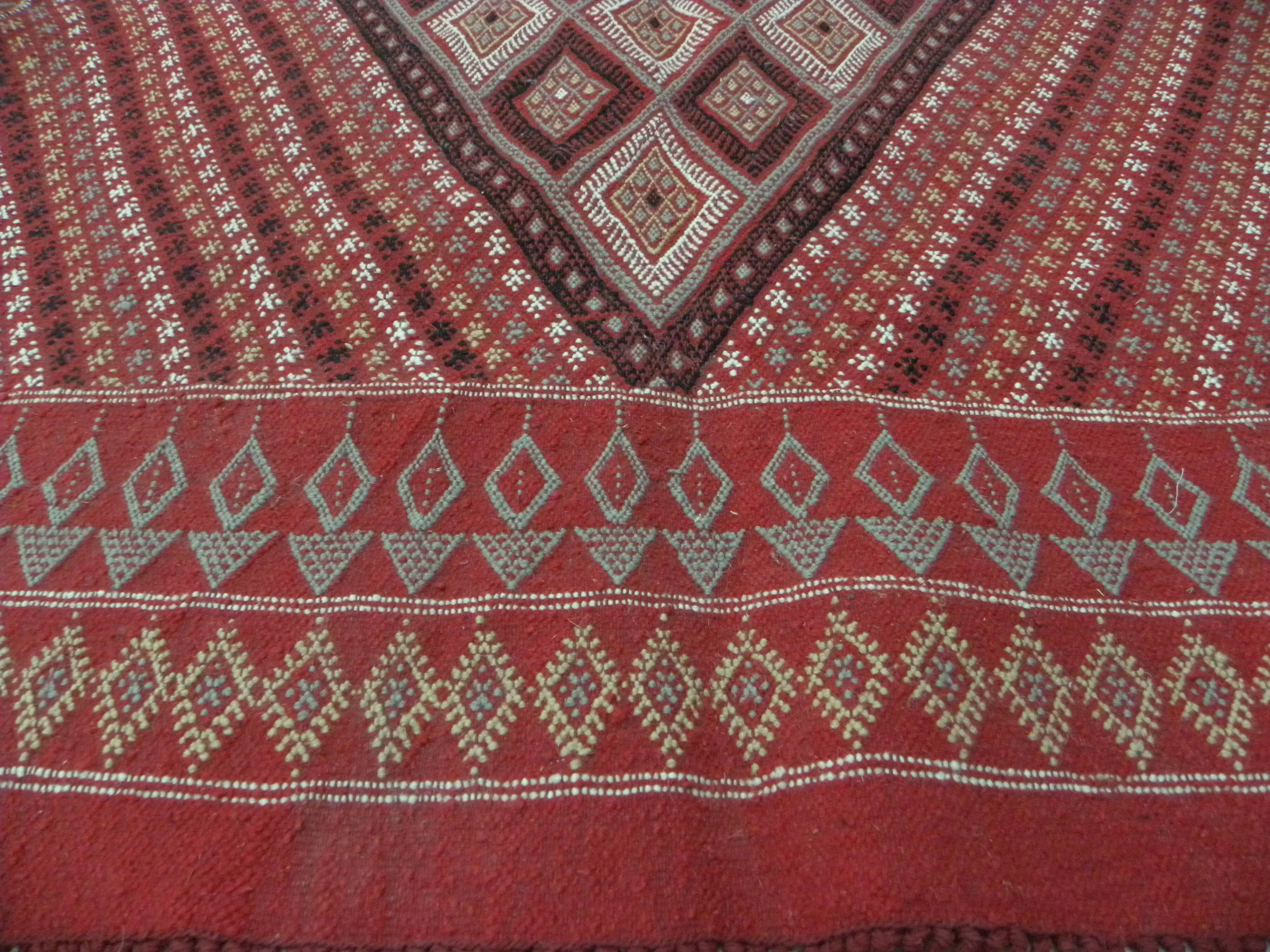 Traditional Ethnic Red Artisan Rug, Geometric Berber Rug