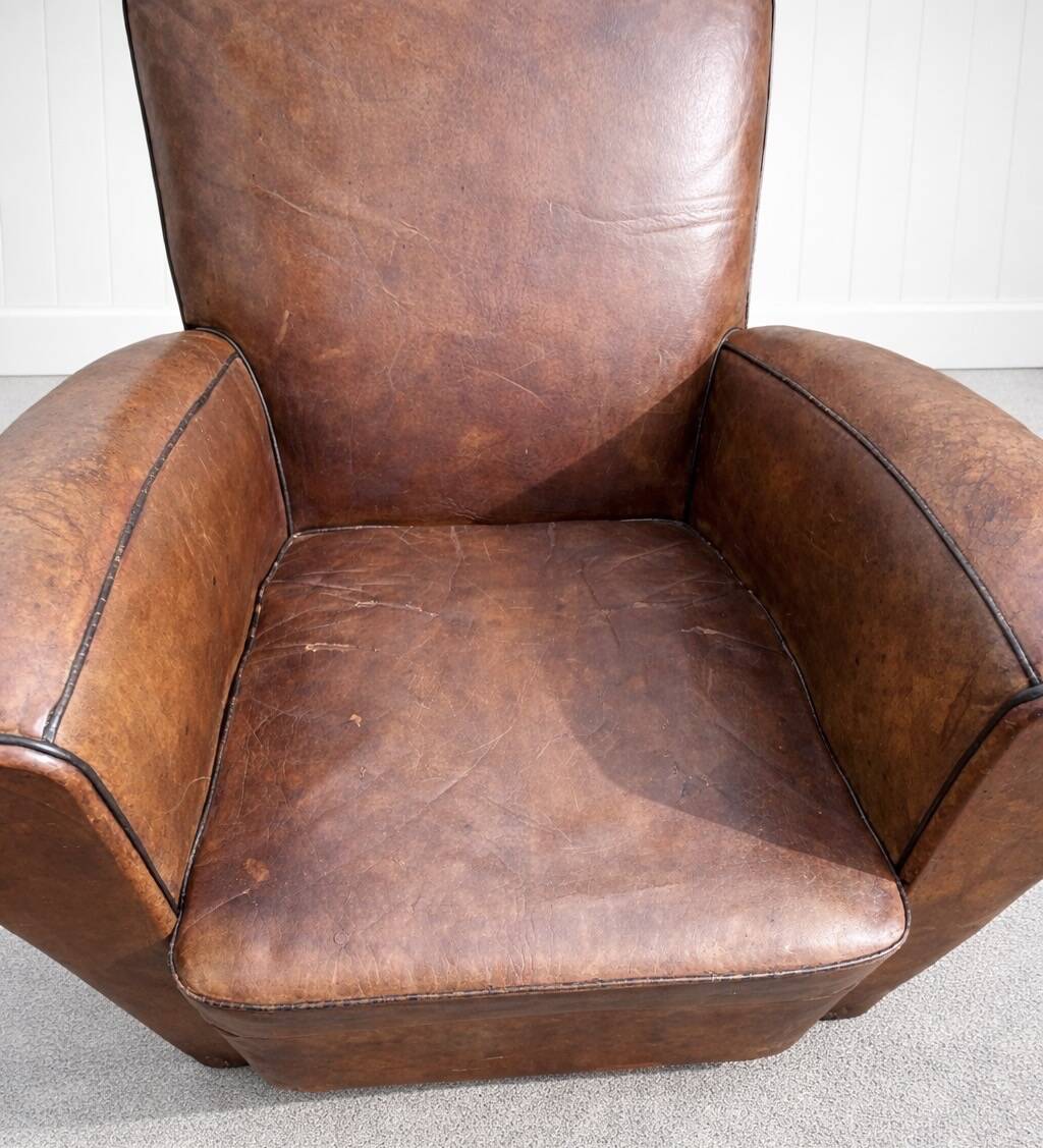 Pair of leather club armchairs – Mid-20th century