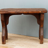 Marche pied en bois brut