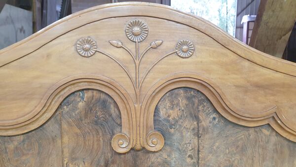 Tête de lit en orme et loupe d'orme - fin XIXème