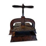 Press to link