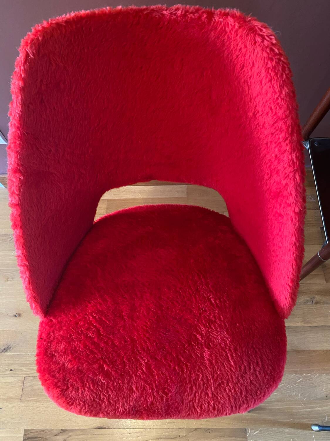 Pair of Pelfran moumoute barrel chairs, vintage from the 60s-70s, compass base.