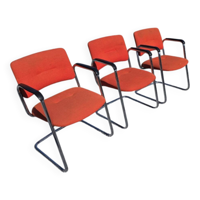 3 fauteuils vintage en métal chromé dessus tissu orange