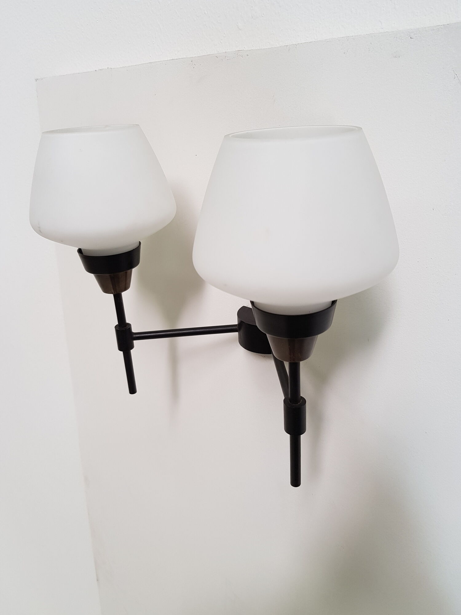 Wall light double Lunel brass metal and the 1950s opaline