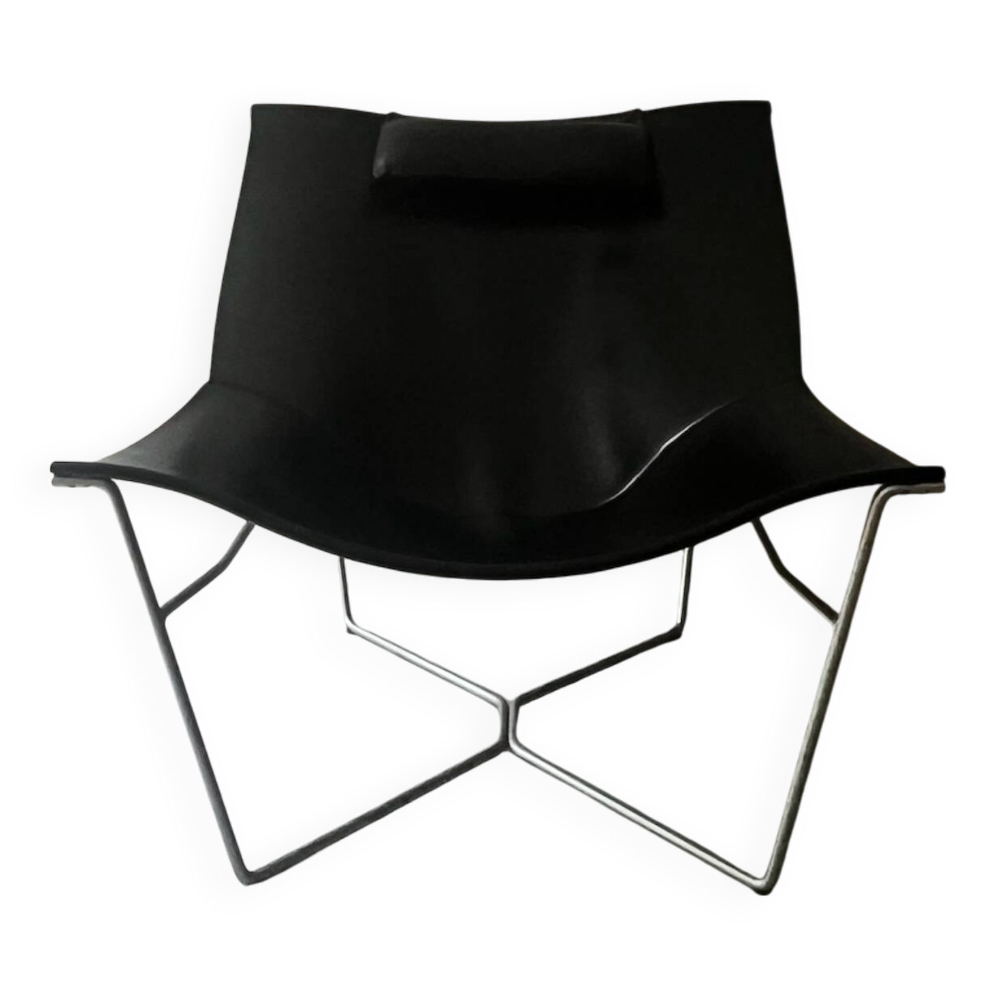 Design armchair Semana in black leather and steel by D. Weeks, limited edition 1980.