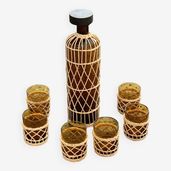 Port or aperitif service composed of a carafe and 6 glasses, in ocher and rattan colored glass