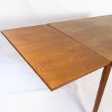 Teak dining table Henning Kjærnulf