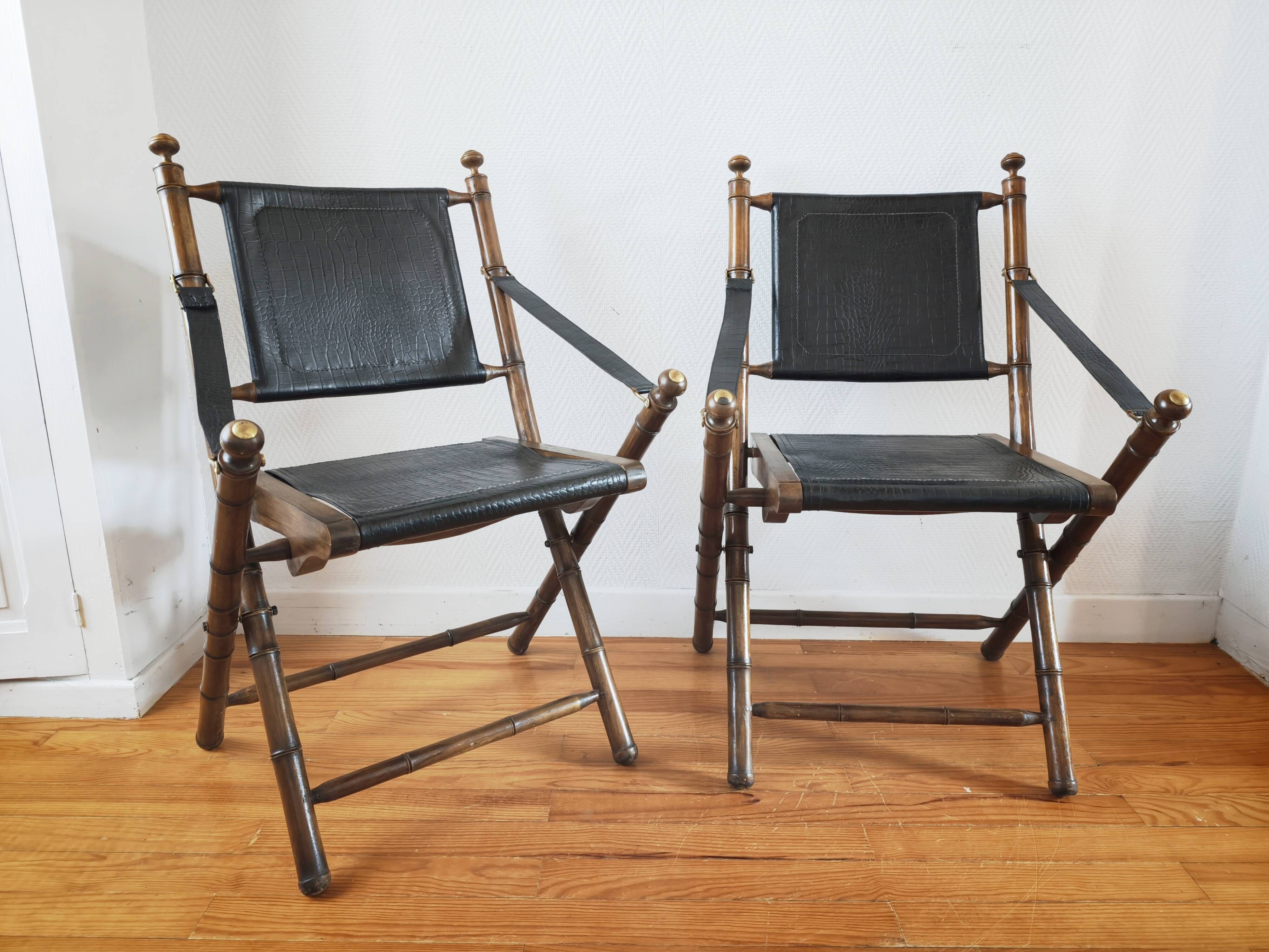 Pair of safari folding chairs in leather 1970-80