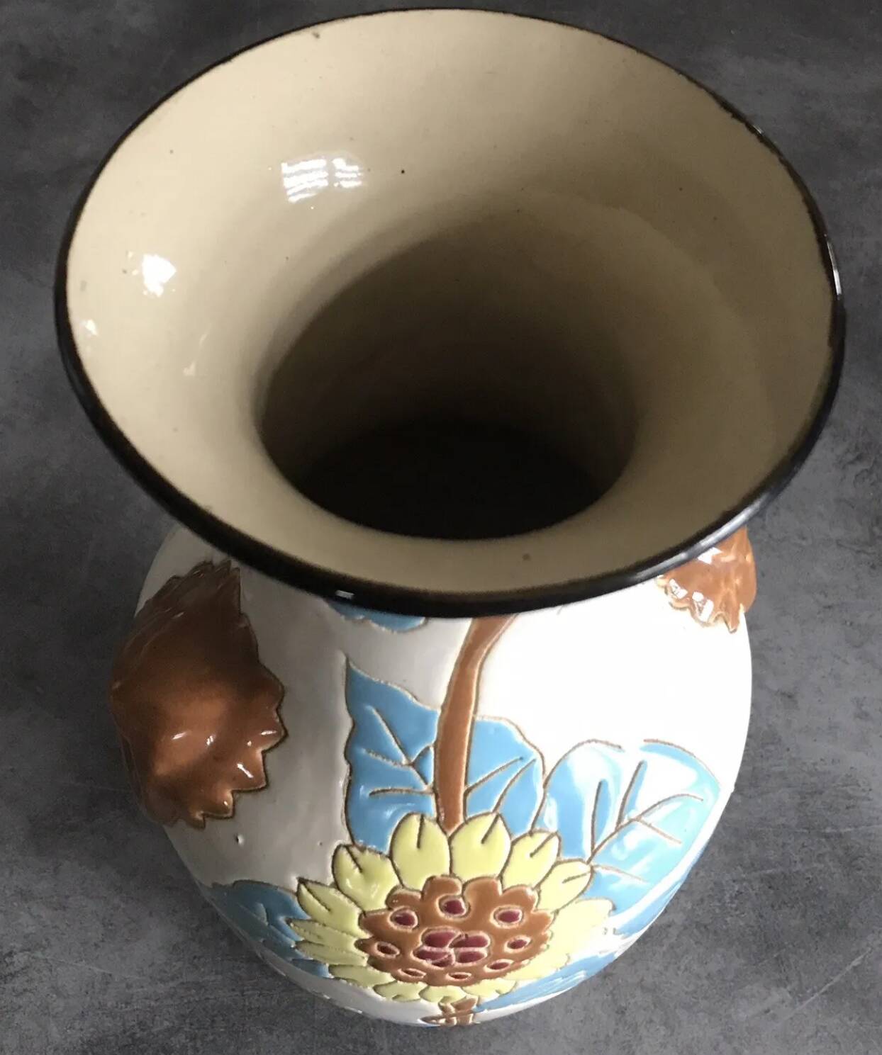 Glazed ceramic vase with polychrome decoration of sunflower flowers 36 cm